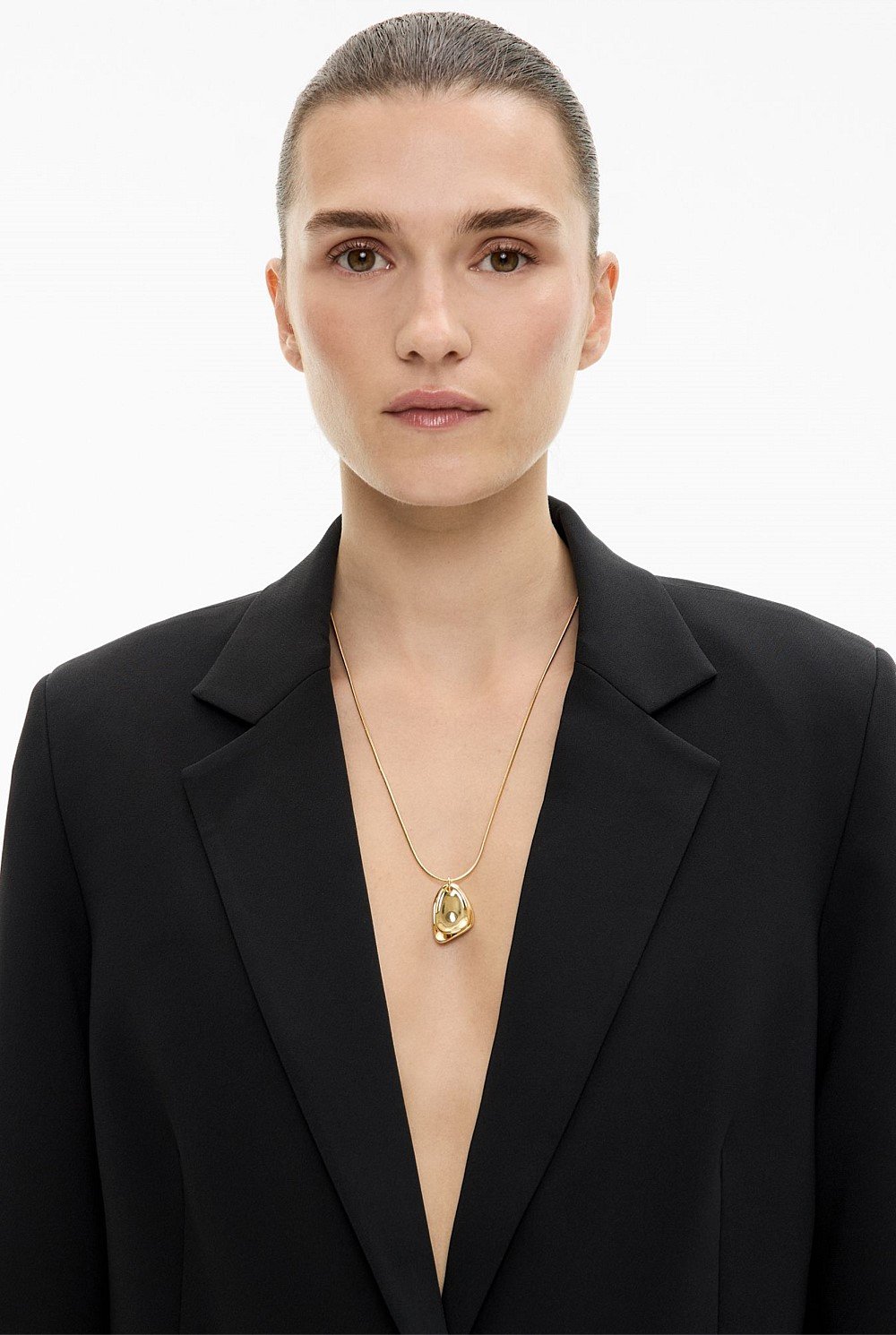 Lily Necklace