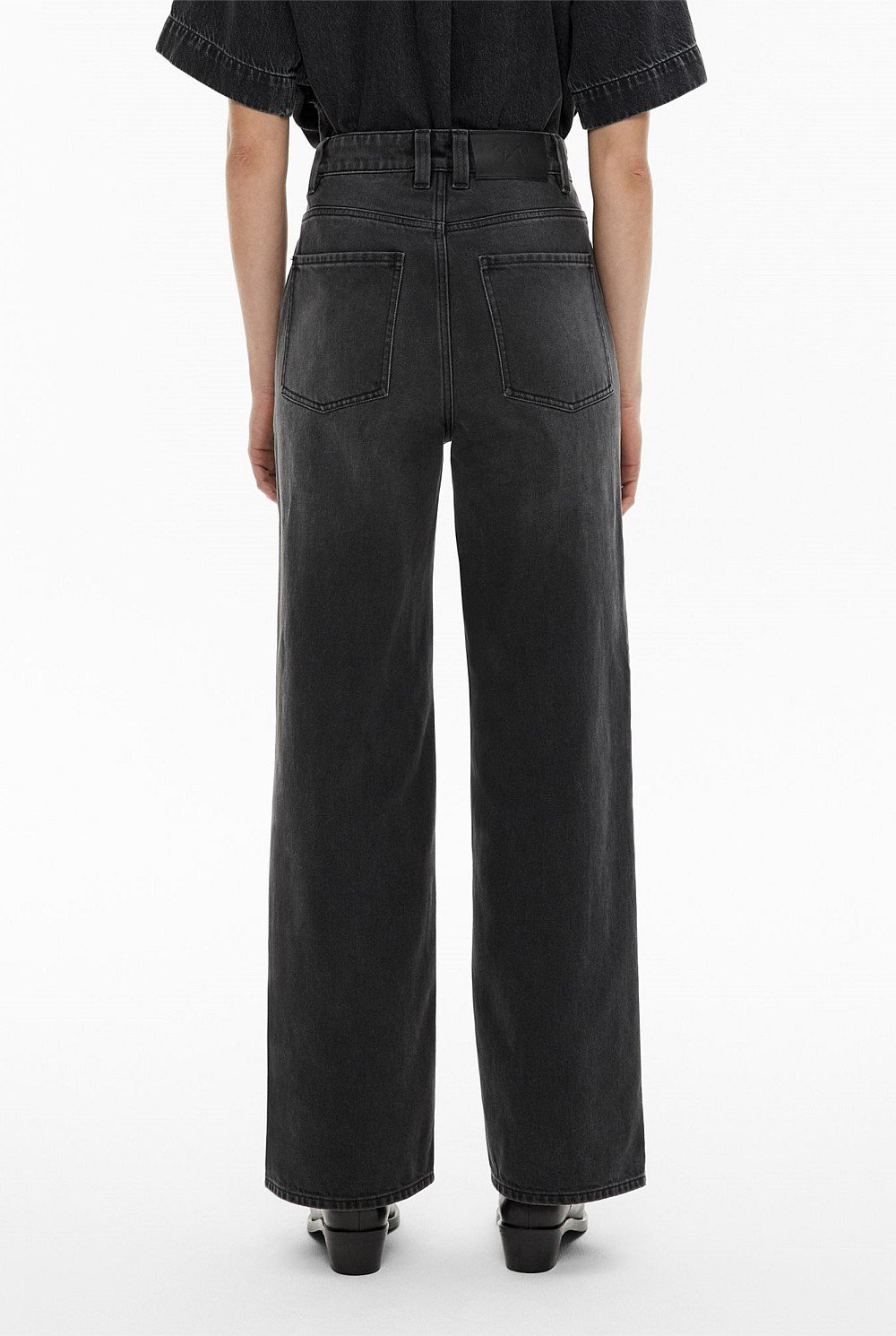 Button Detail Jeans