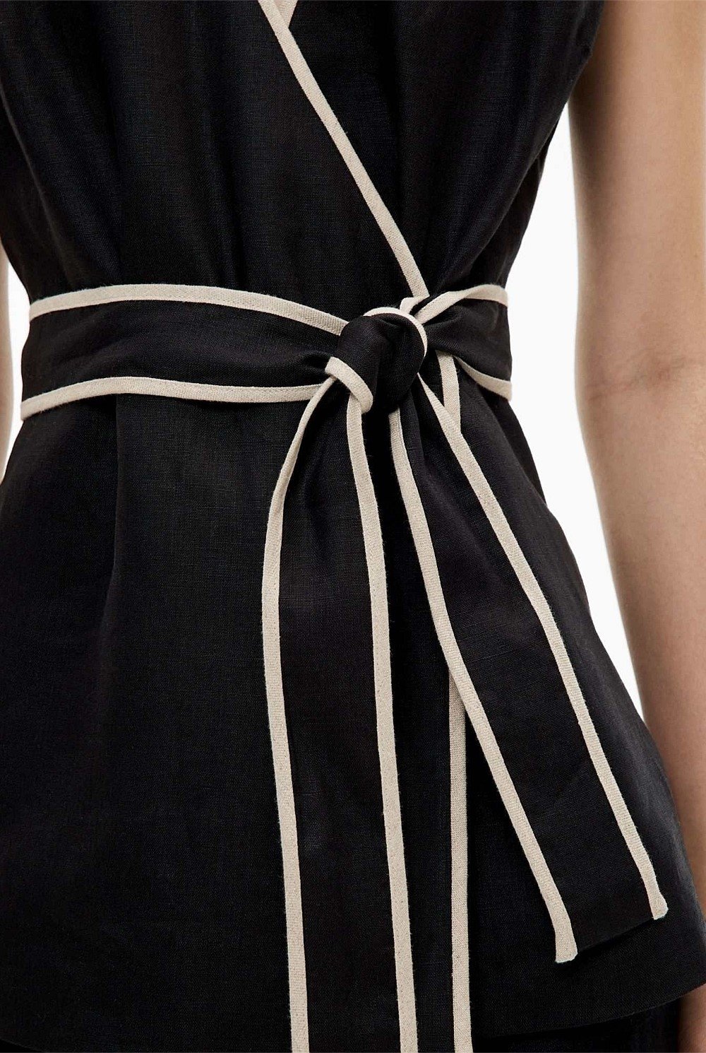 Contrast Tie Shirt