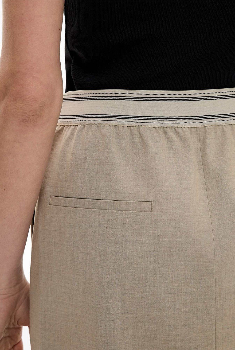Elastic Detail Mini Skirt