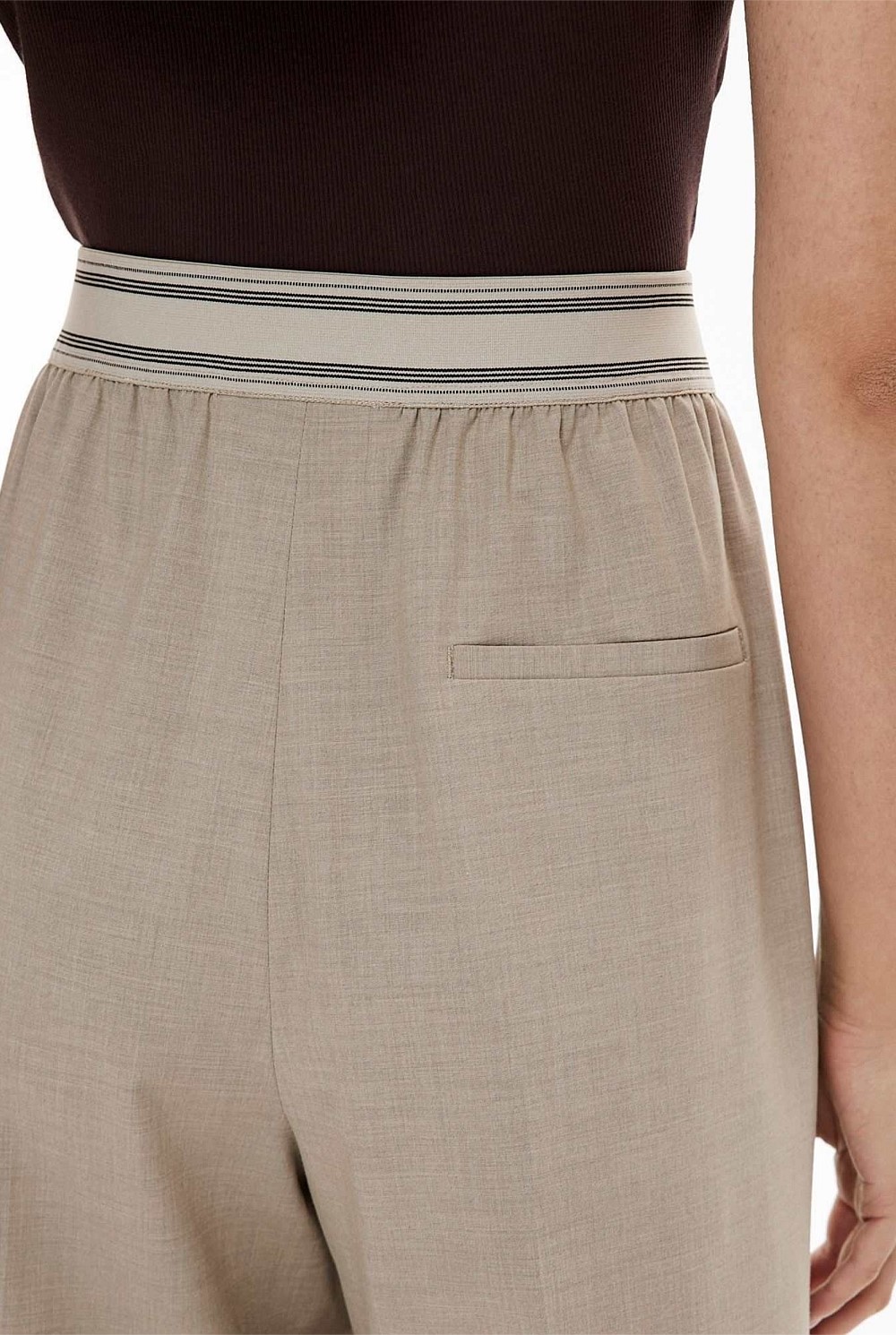 Elastic Detail Pants