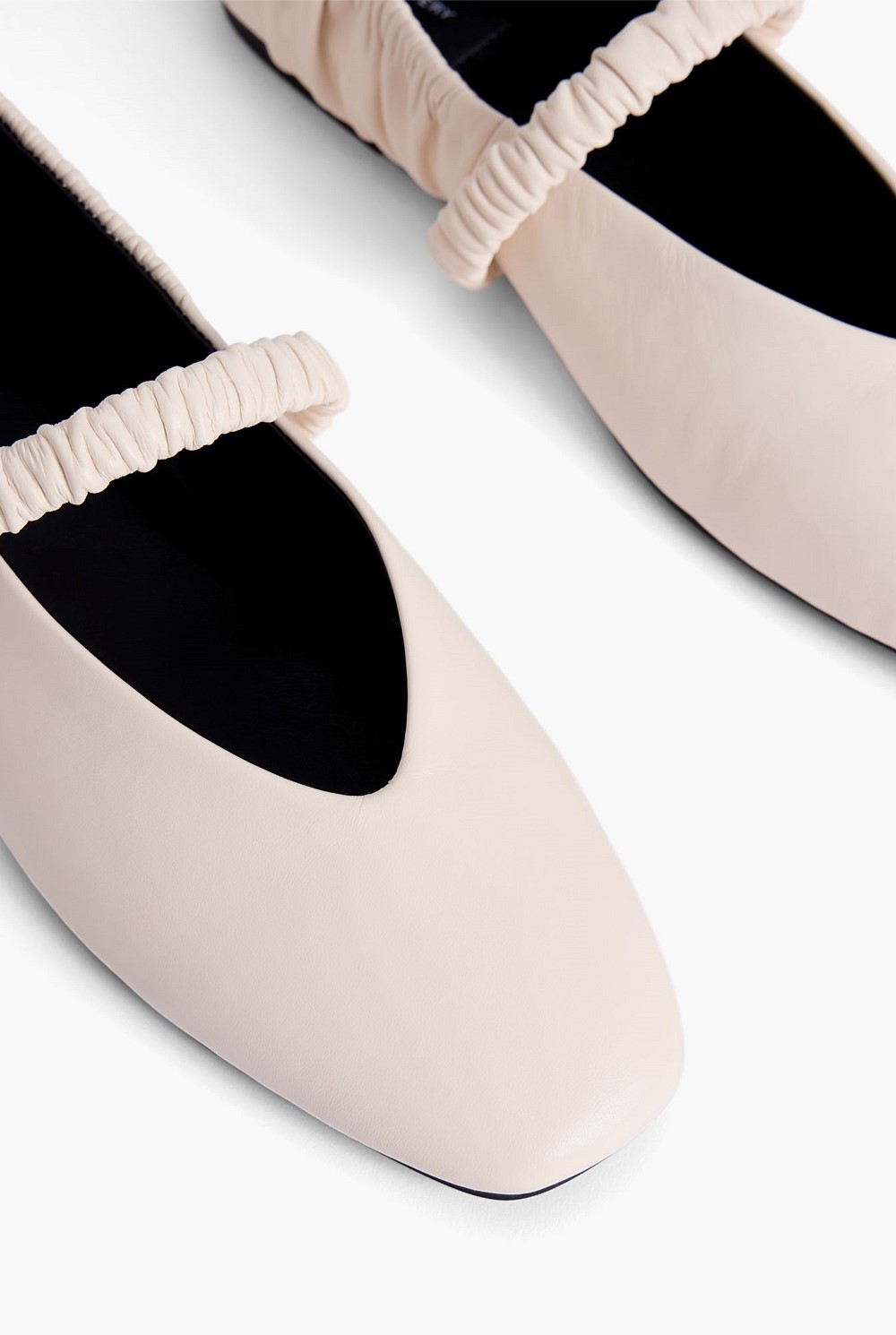 Lou Ballet Flats