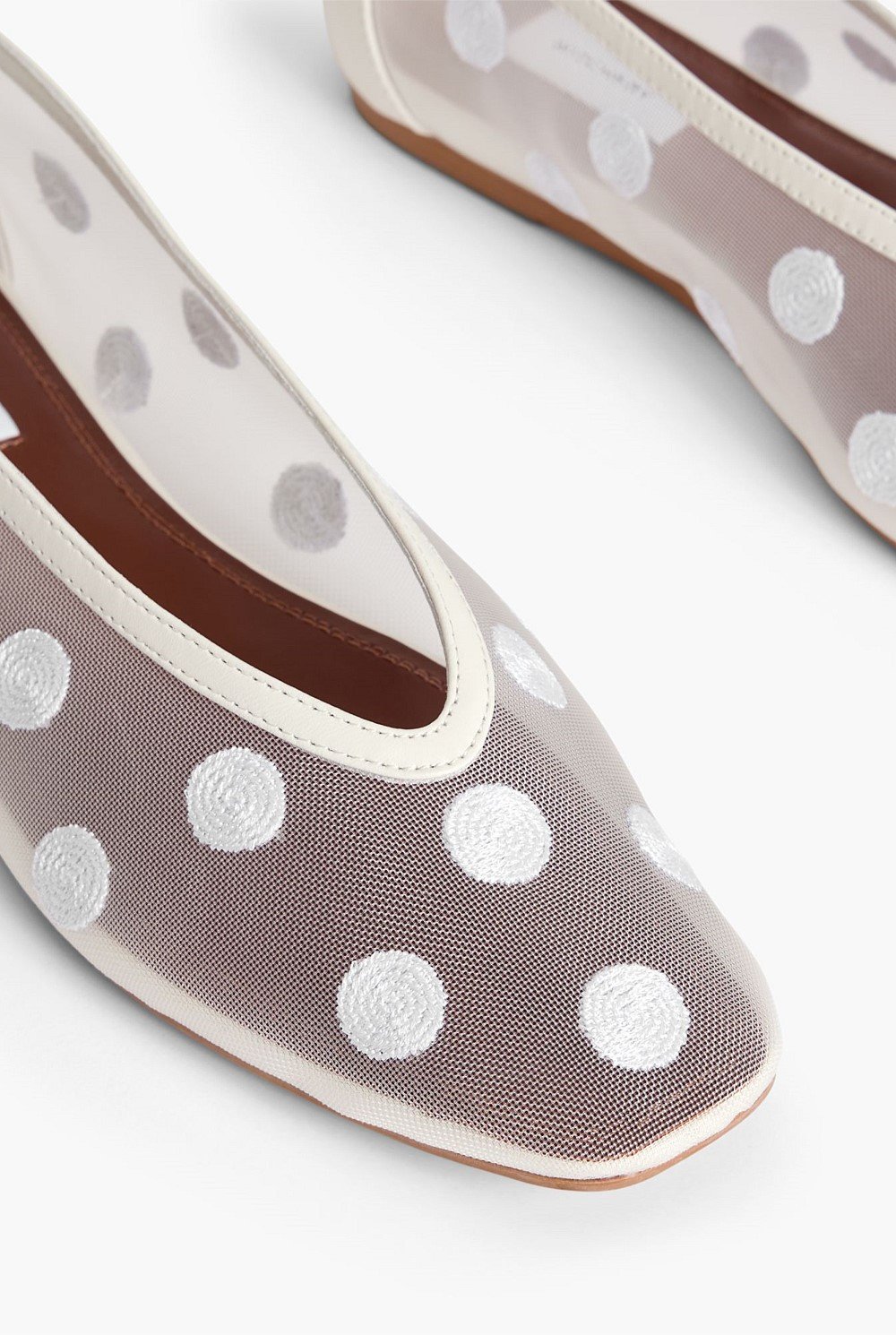 Aria Mesh Flats