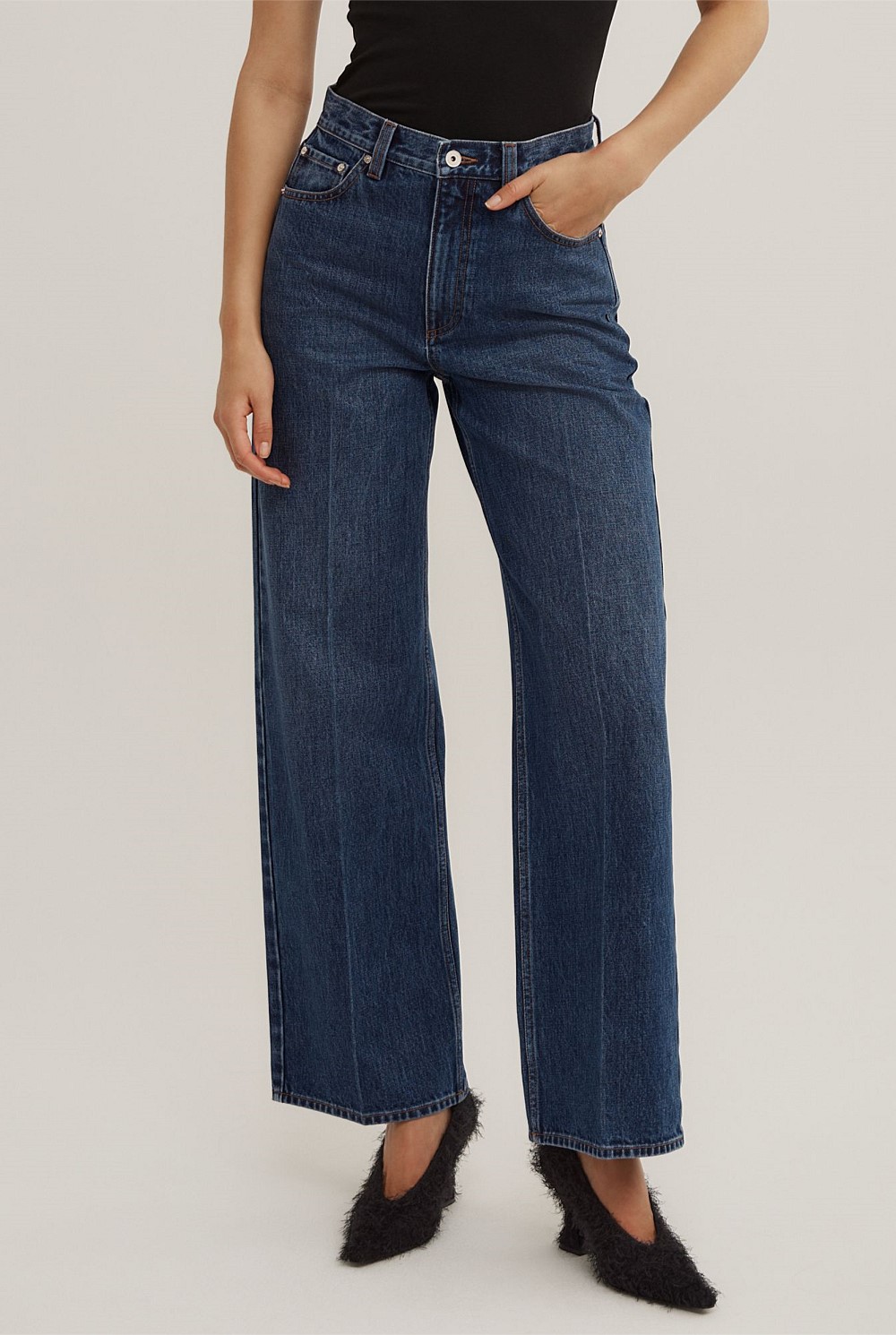 Wide Leg Crease Jeans