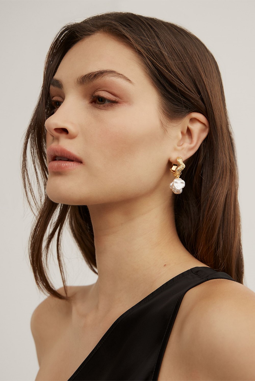 Clara Pearl Drop Earrings