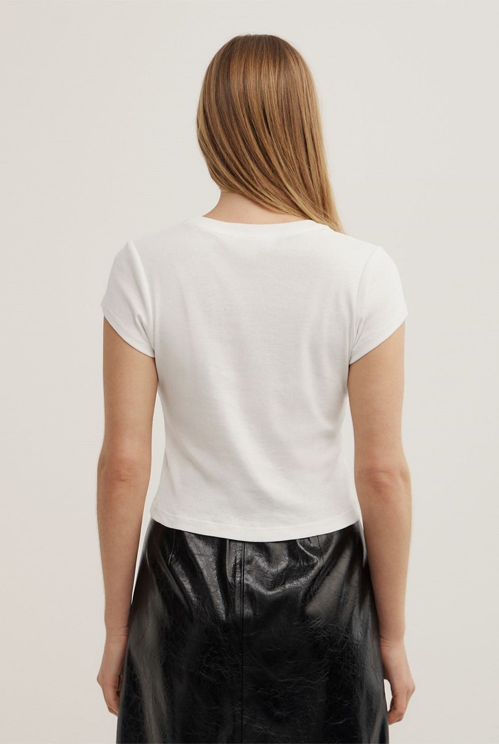 Short Sleeve Fitted T-Shirt