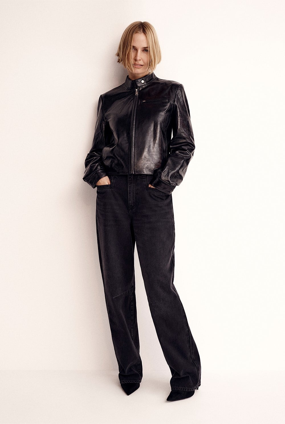 Pocket Detail Barrel Jeans