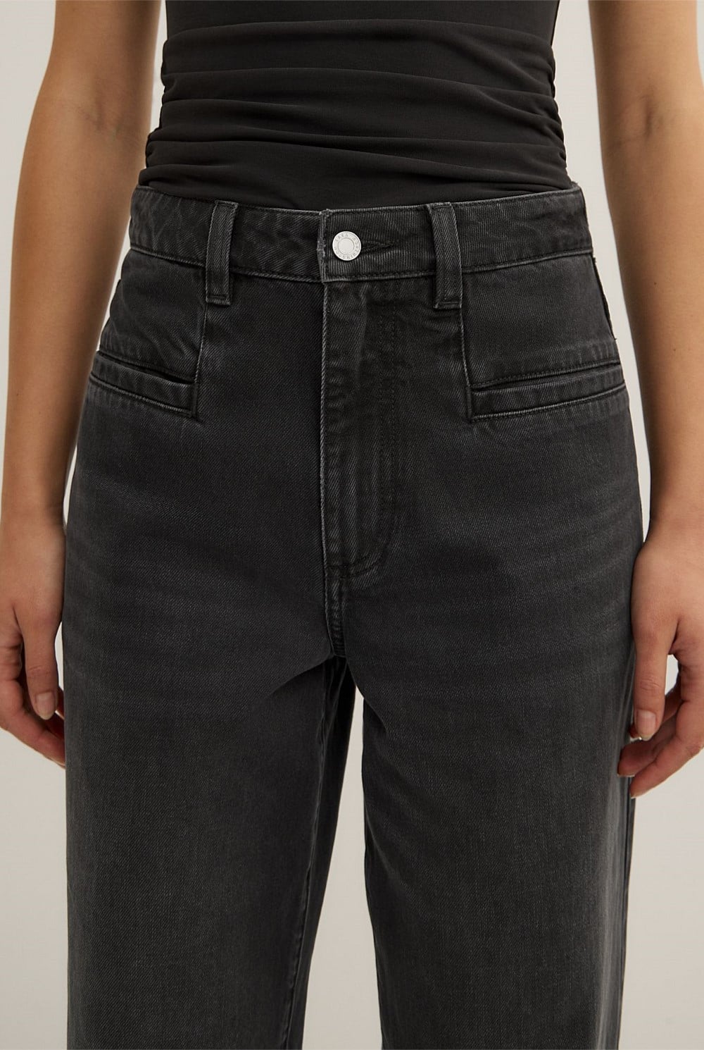 Pocket Detail Barrel Jeans