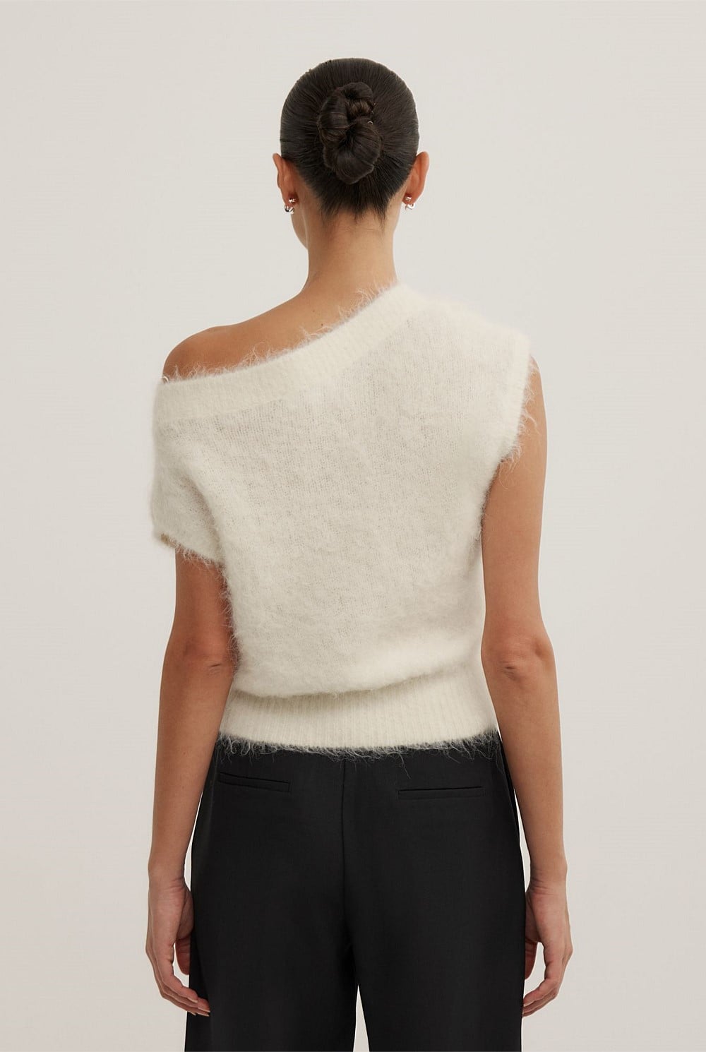 Asymmetric Fluffy Top