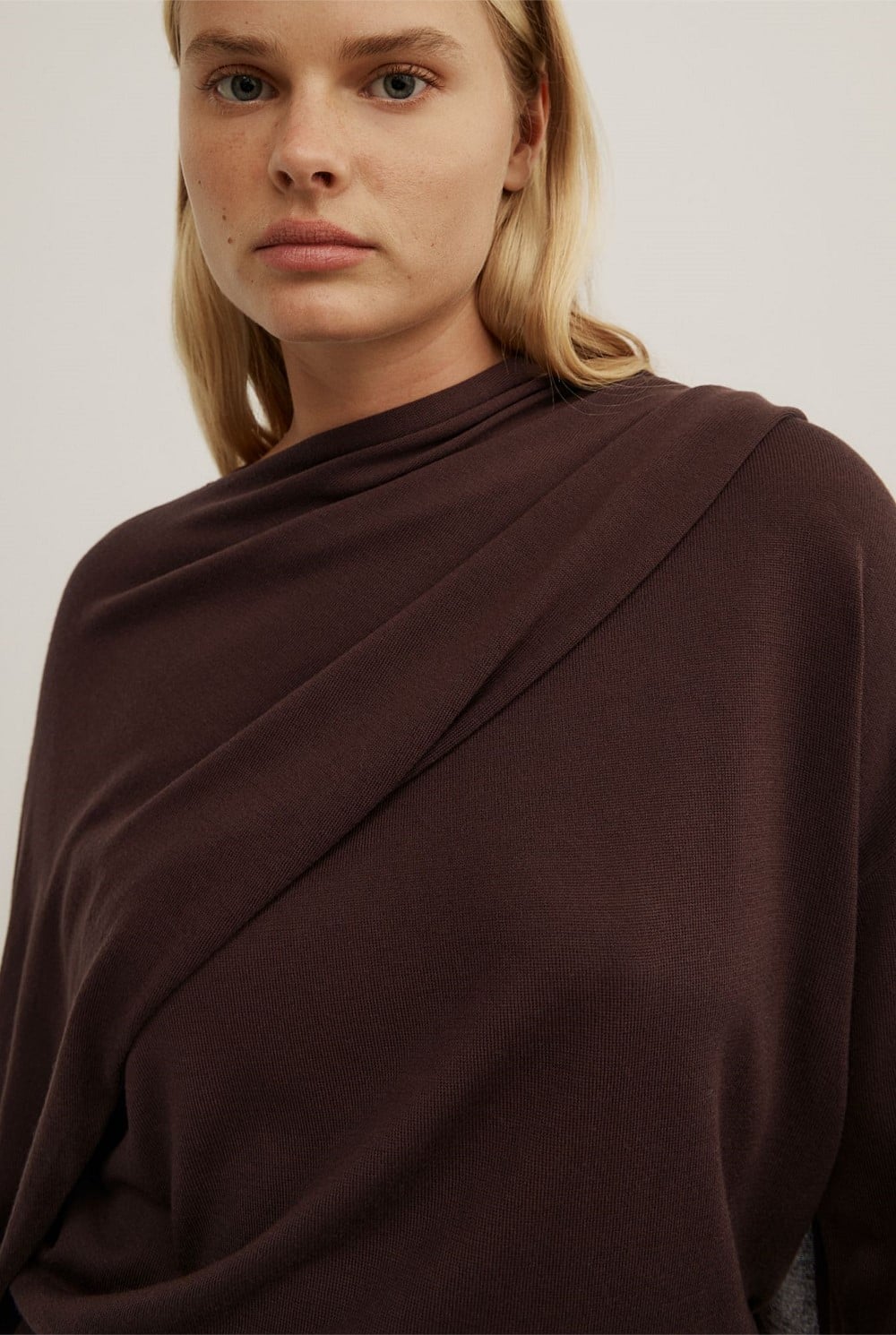 Crew Neck Scarf Knit