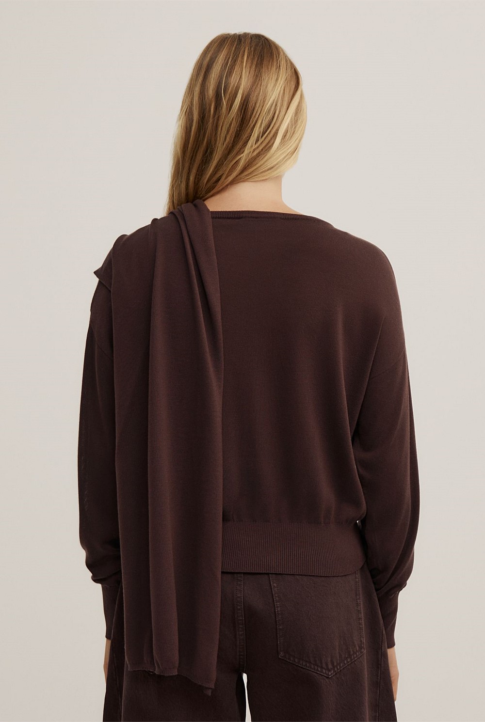 Crew Neck Scarf Knit