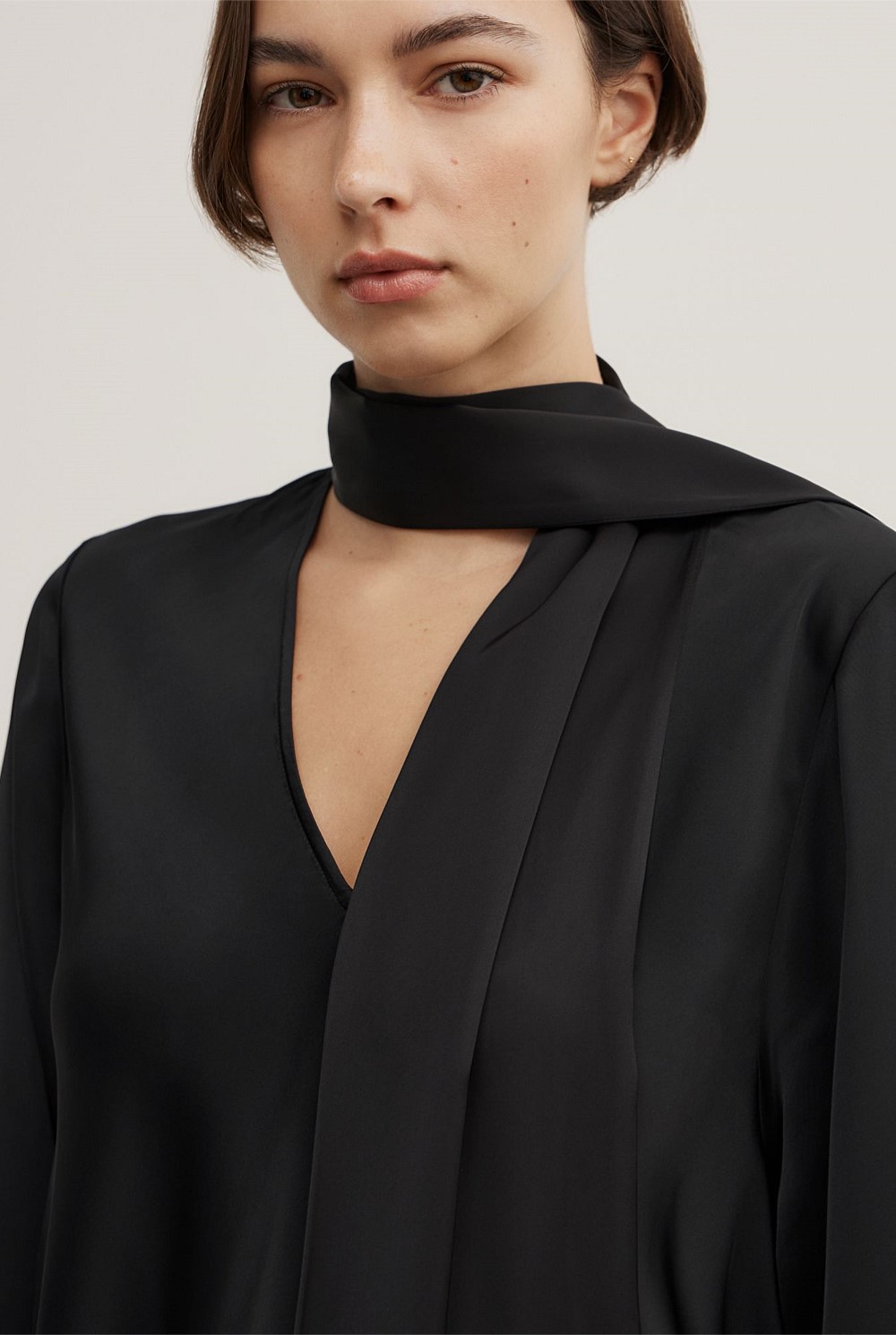 Long Sleeve V-Neck Scarf Top