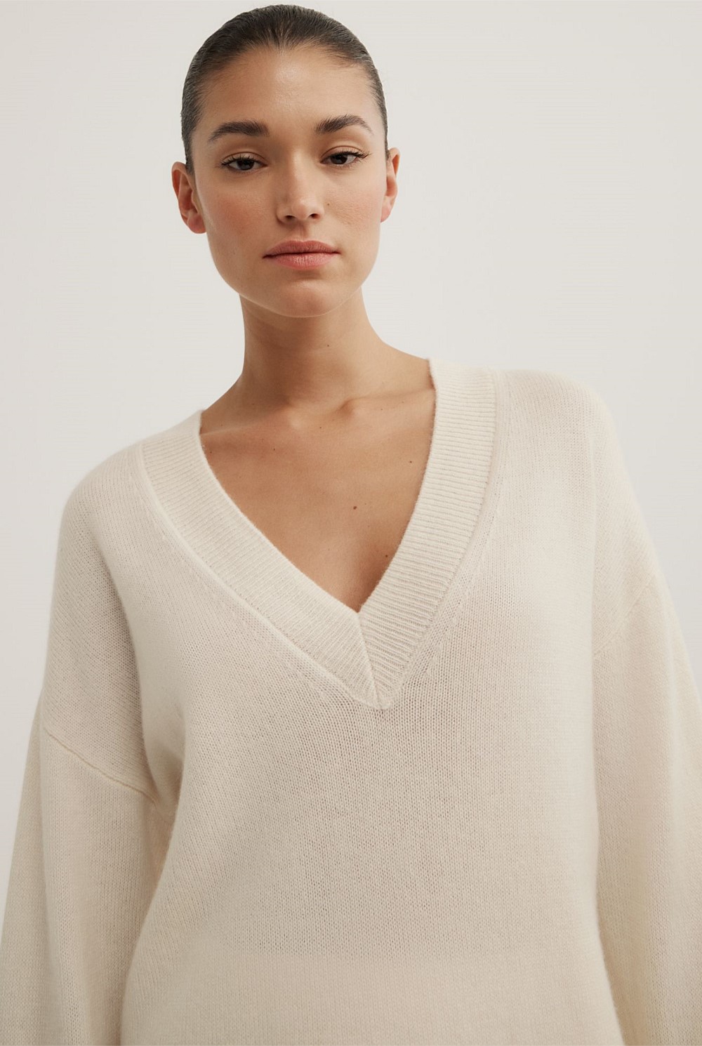 Cashmere V-Neck Knit