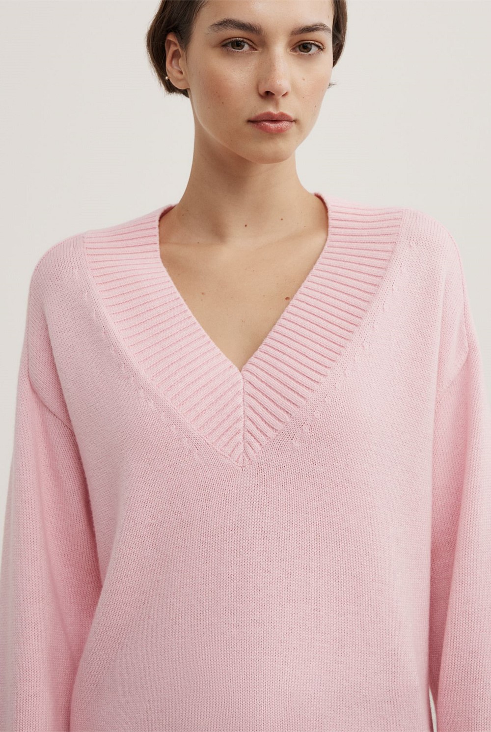 V-Neck Knit