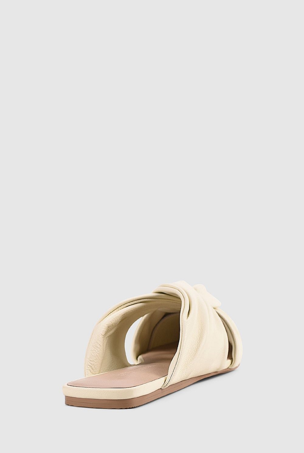 Eva Flat