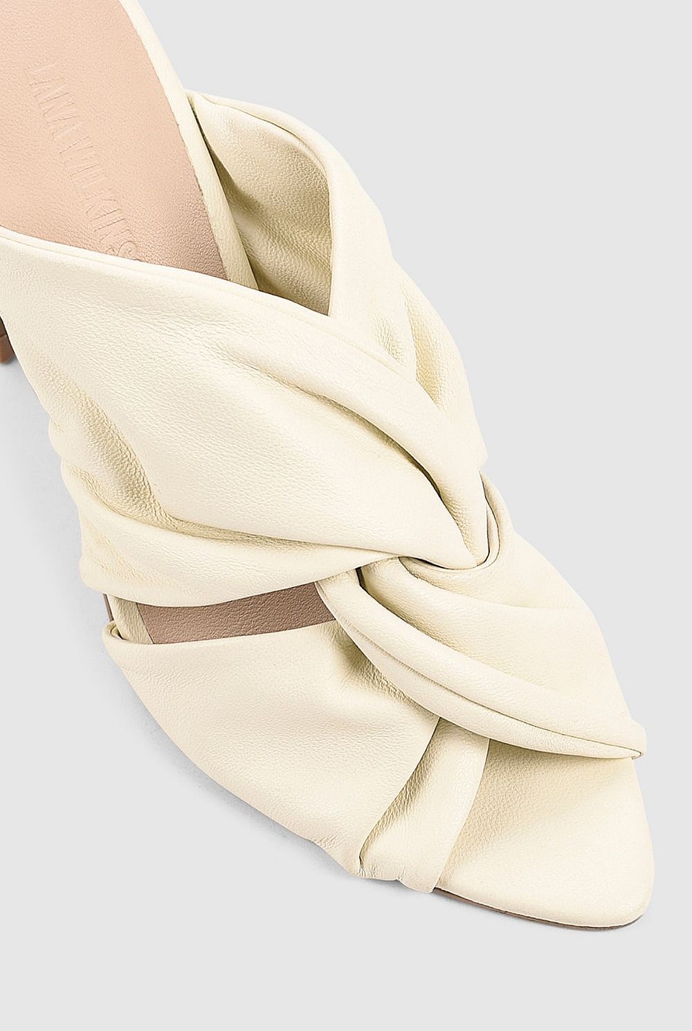 Esme Mule