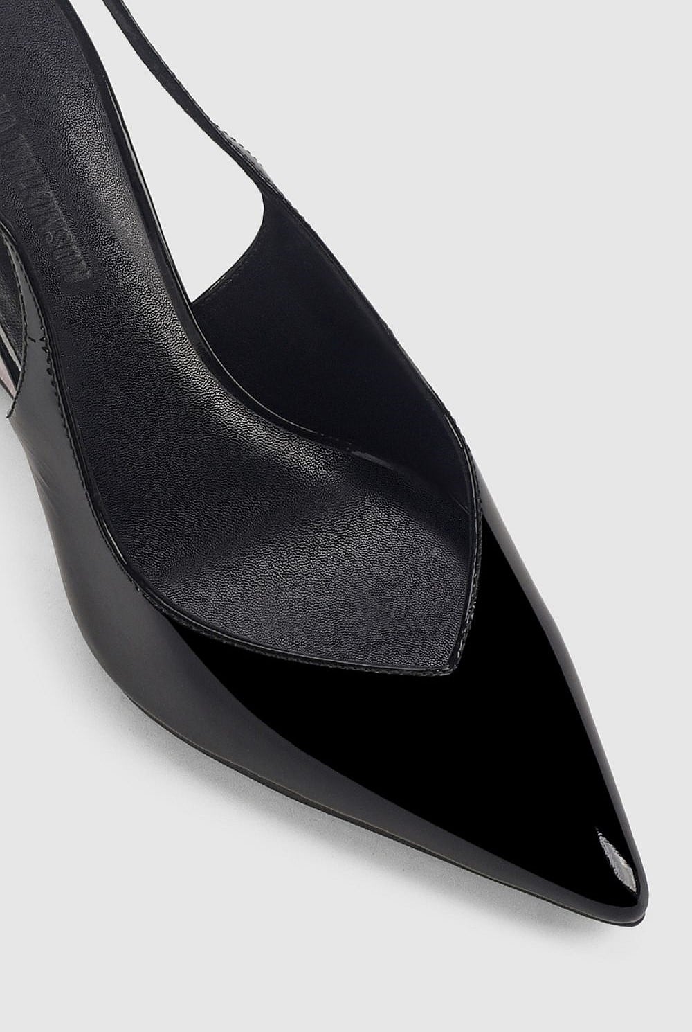 Octavia Wedge