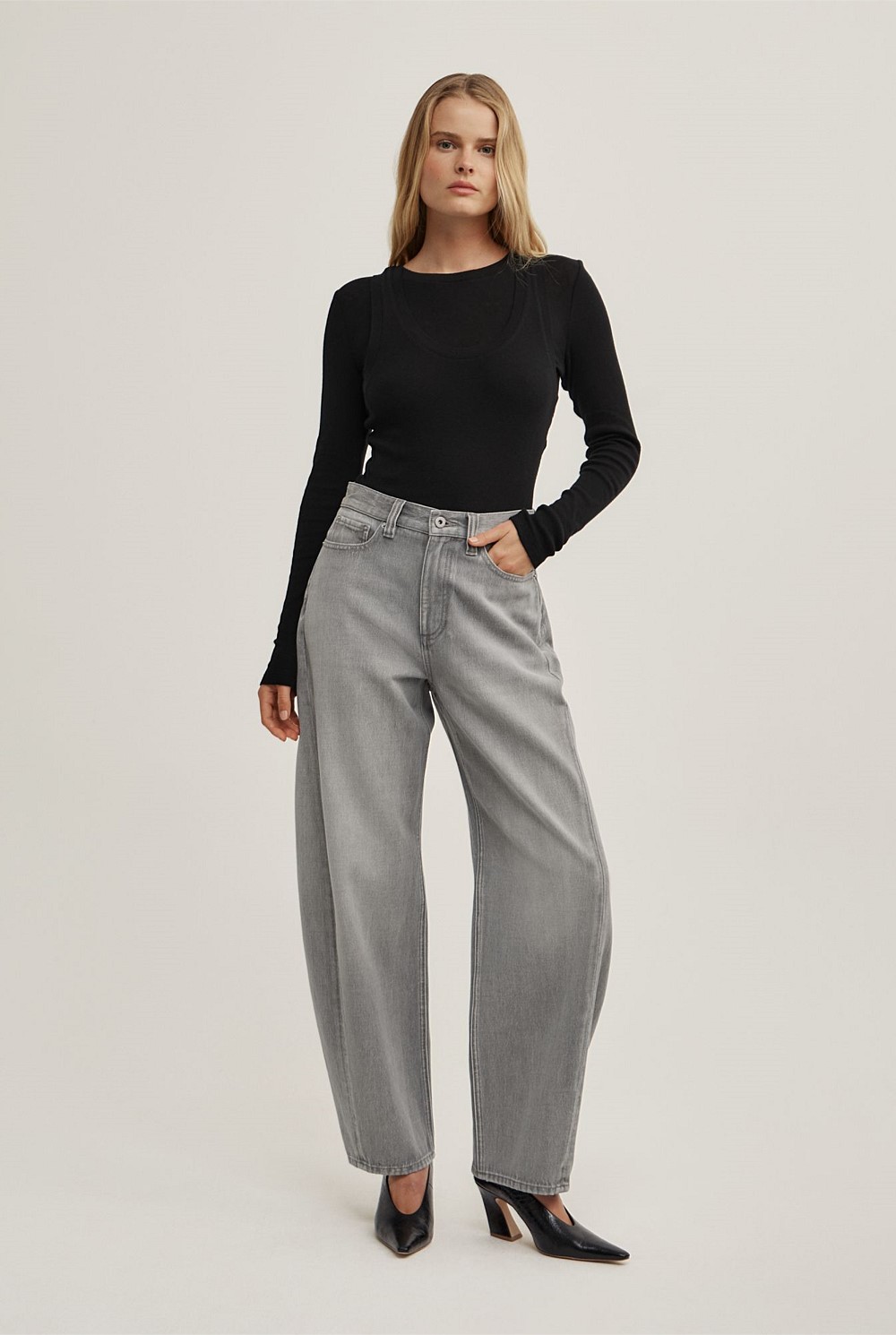Barrel Leg Jeans