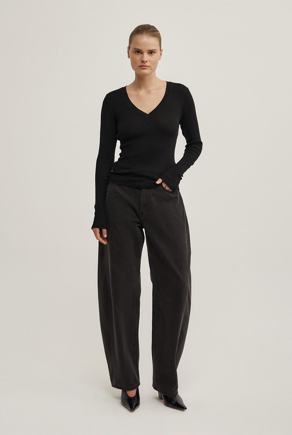 Fine V-Neck Long-Sleeve Top