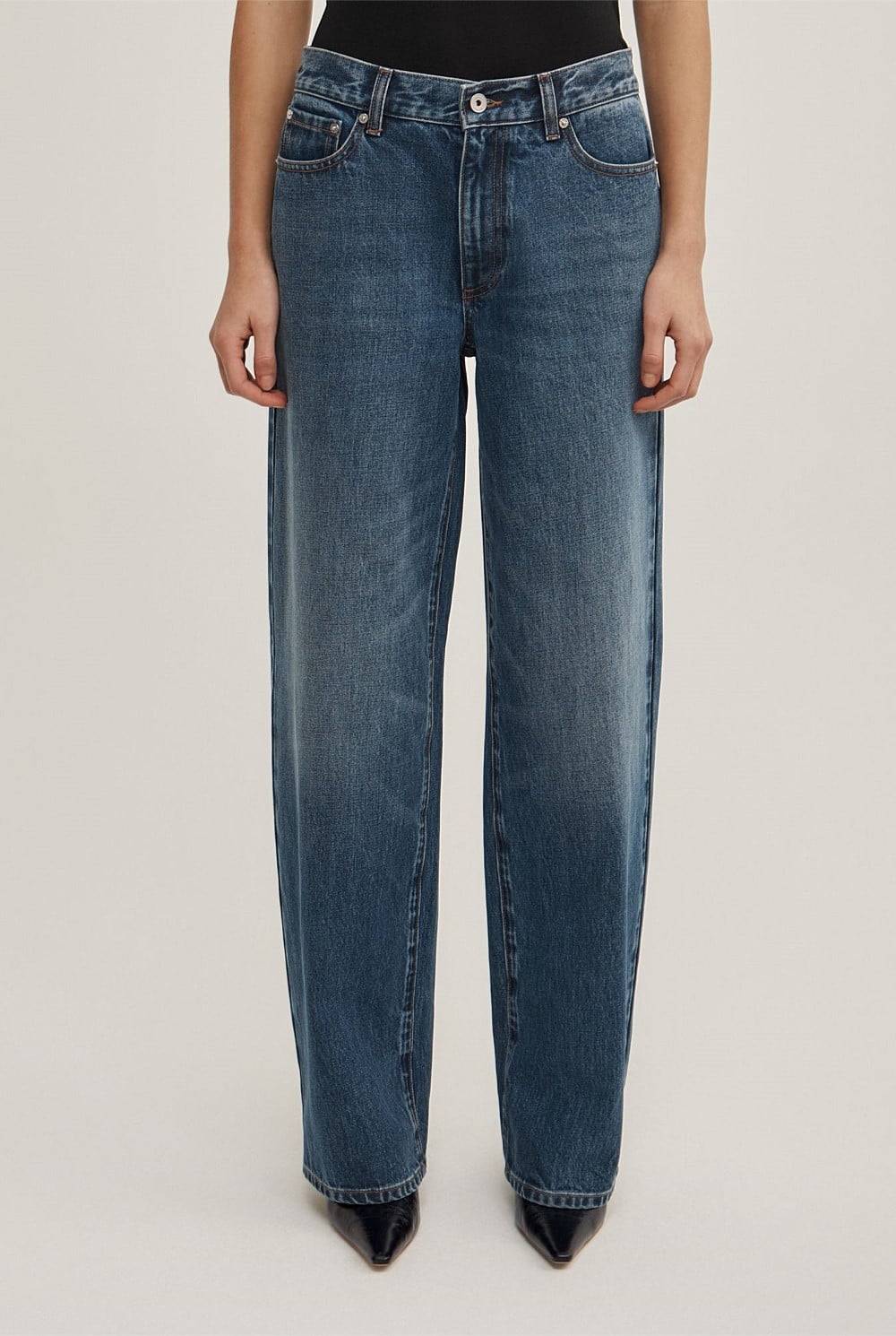 Mid Rise Wide Leg Jean