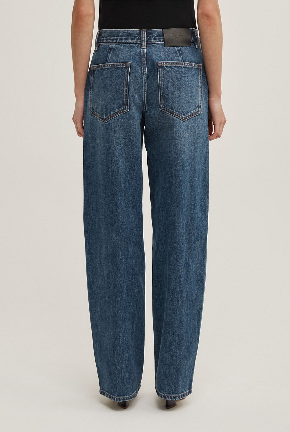 Mid Rise Wide Leg Jean