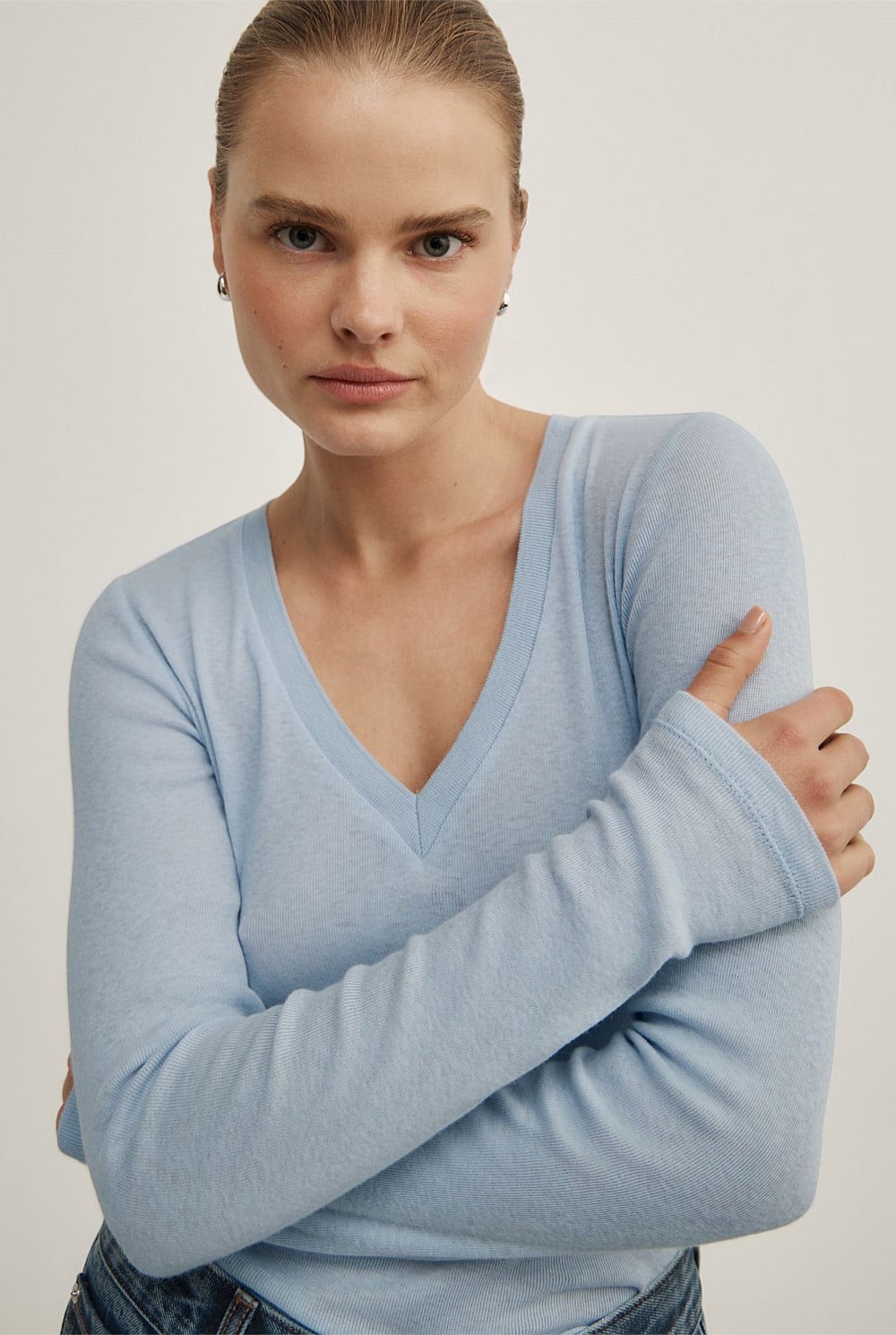 Fine V-Neck Long-Sleeve Top