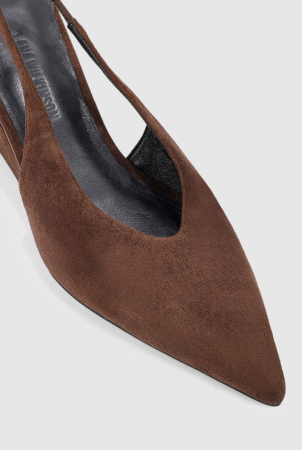 Ayvie Wedge