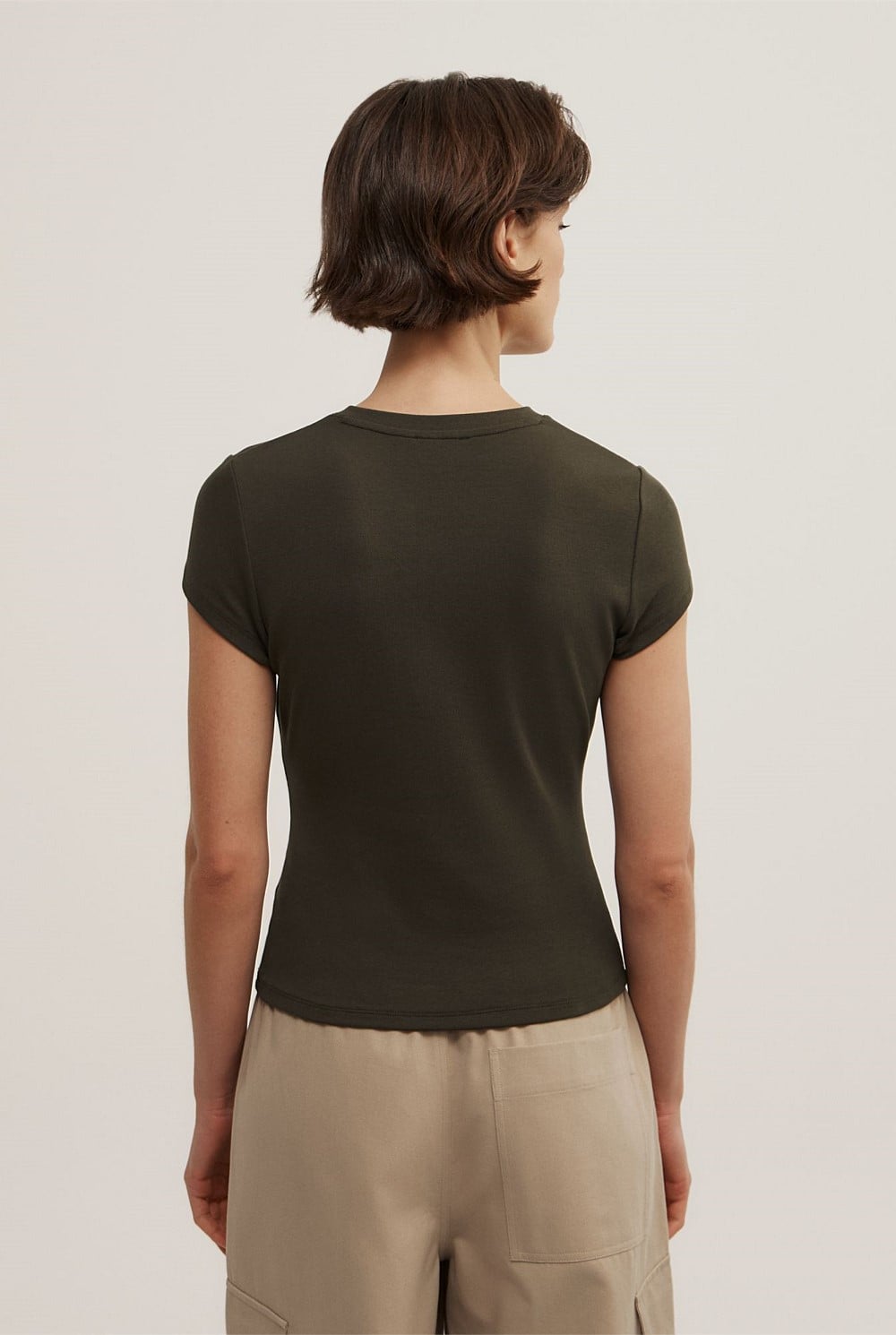 High V T-Shirt