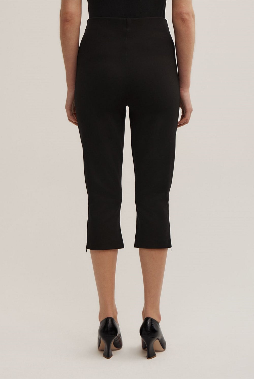 Capri Pant