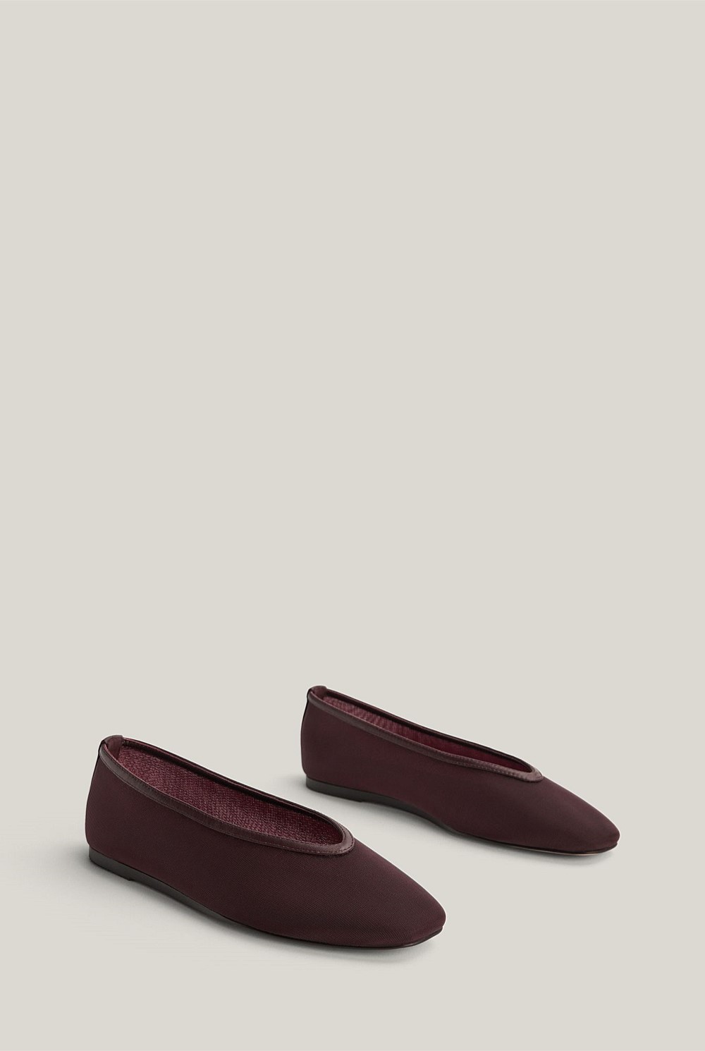 Petra Mesh Flat