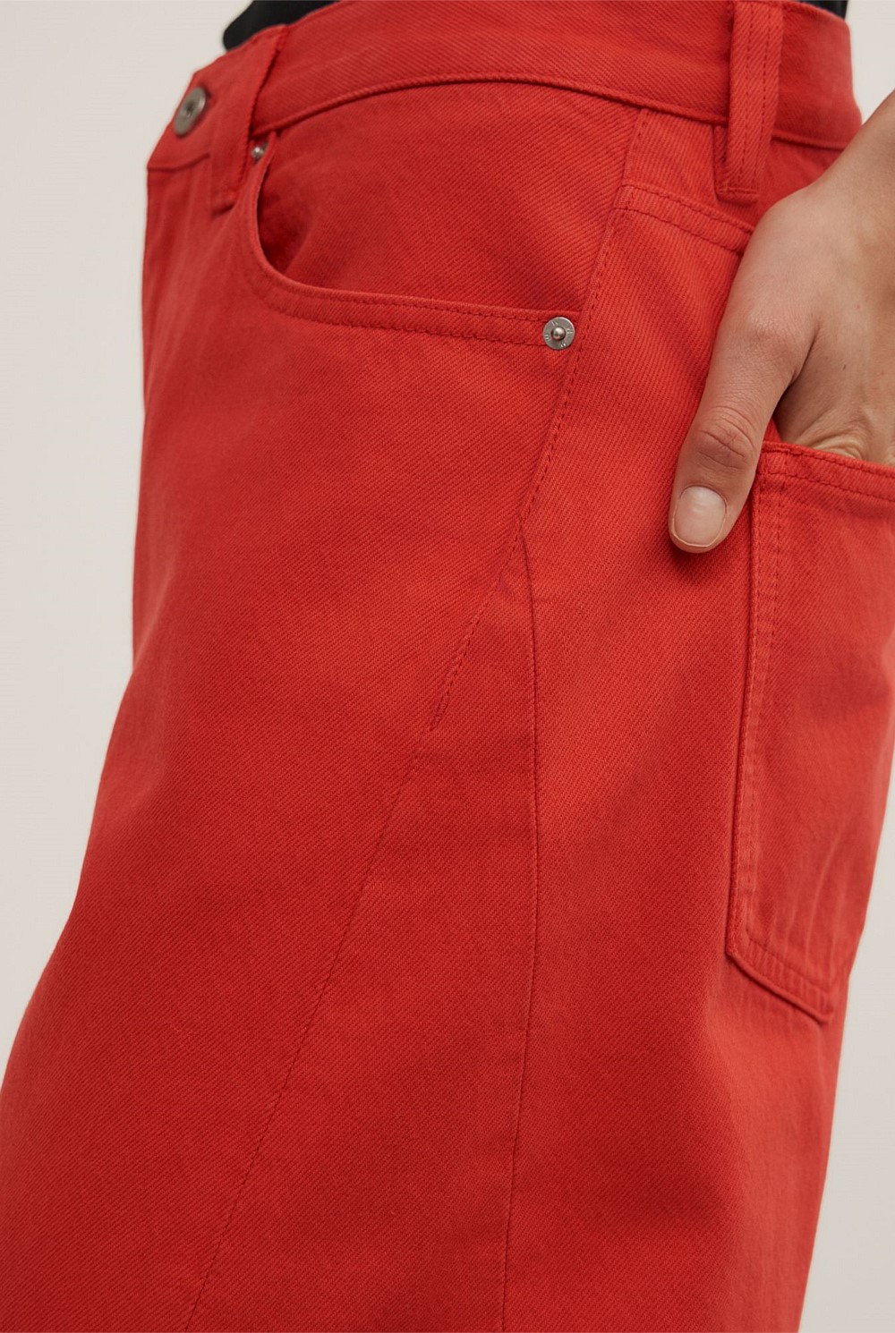 Barrel Leg Jeans