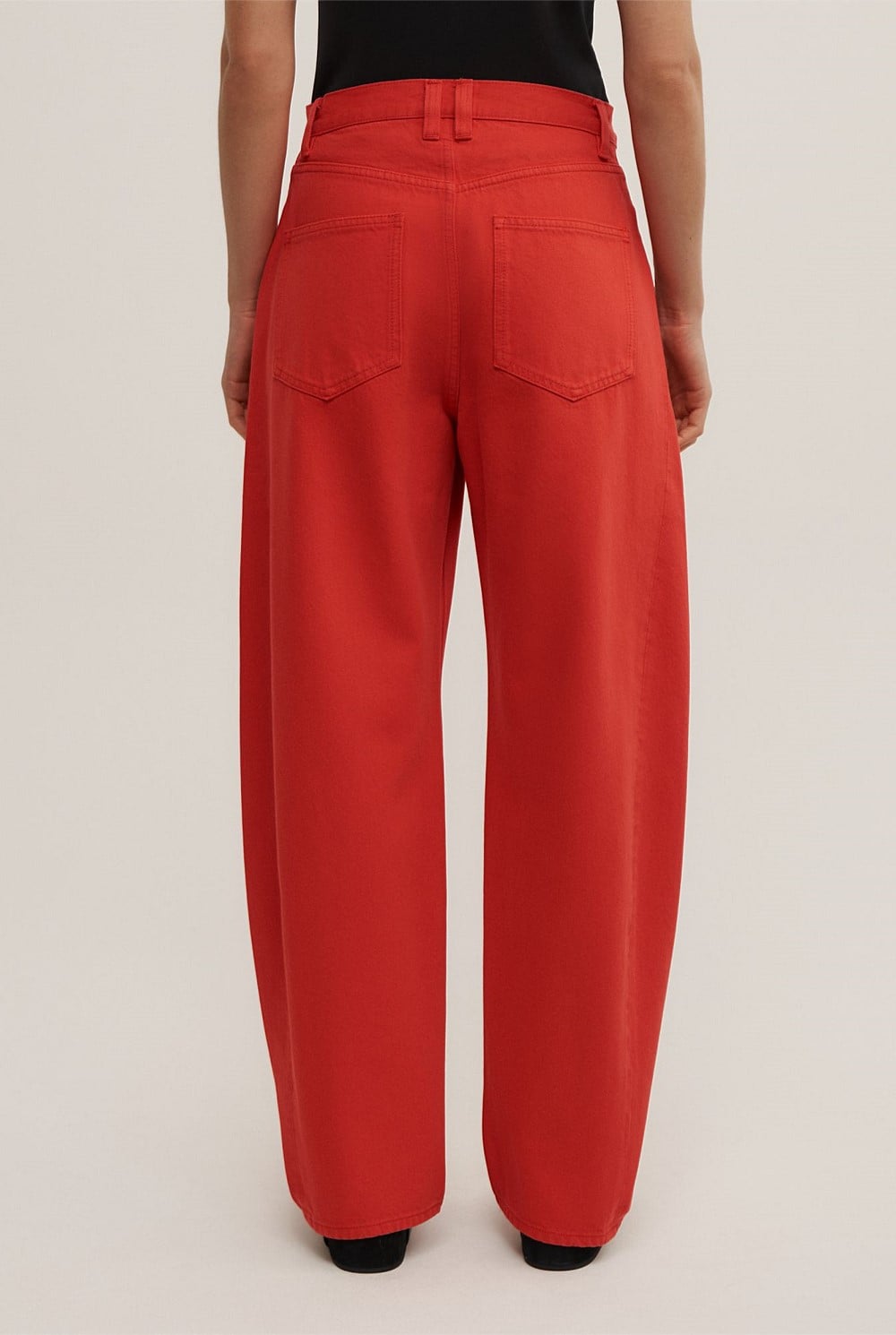 Barrel Leg Jeans