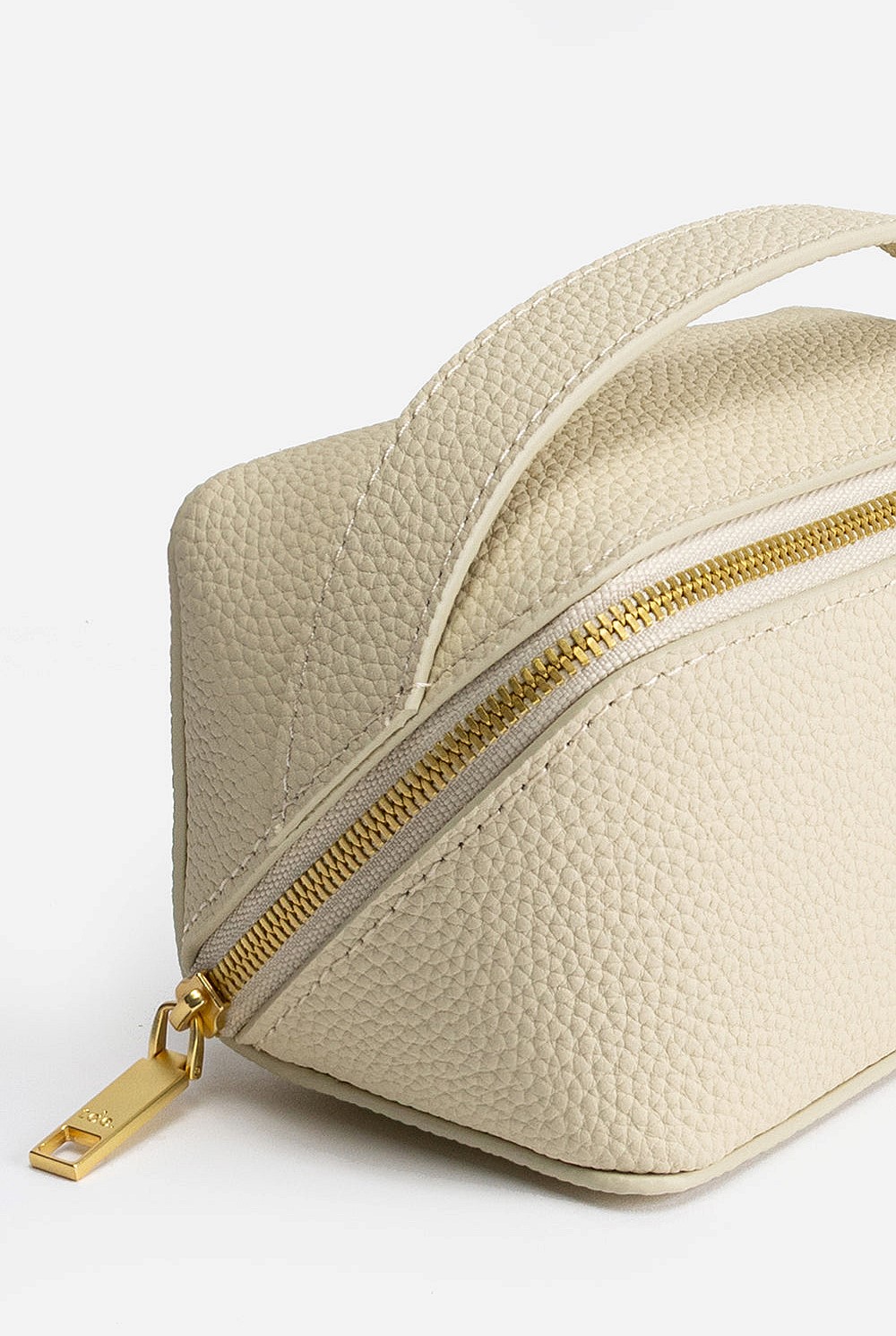 Olivia Medium Travel Case