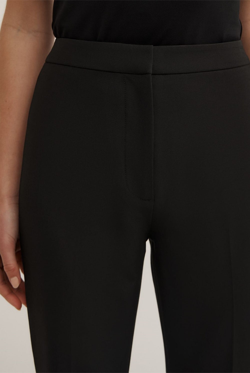 Slim Bootcut Pant