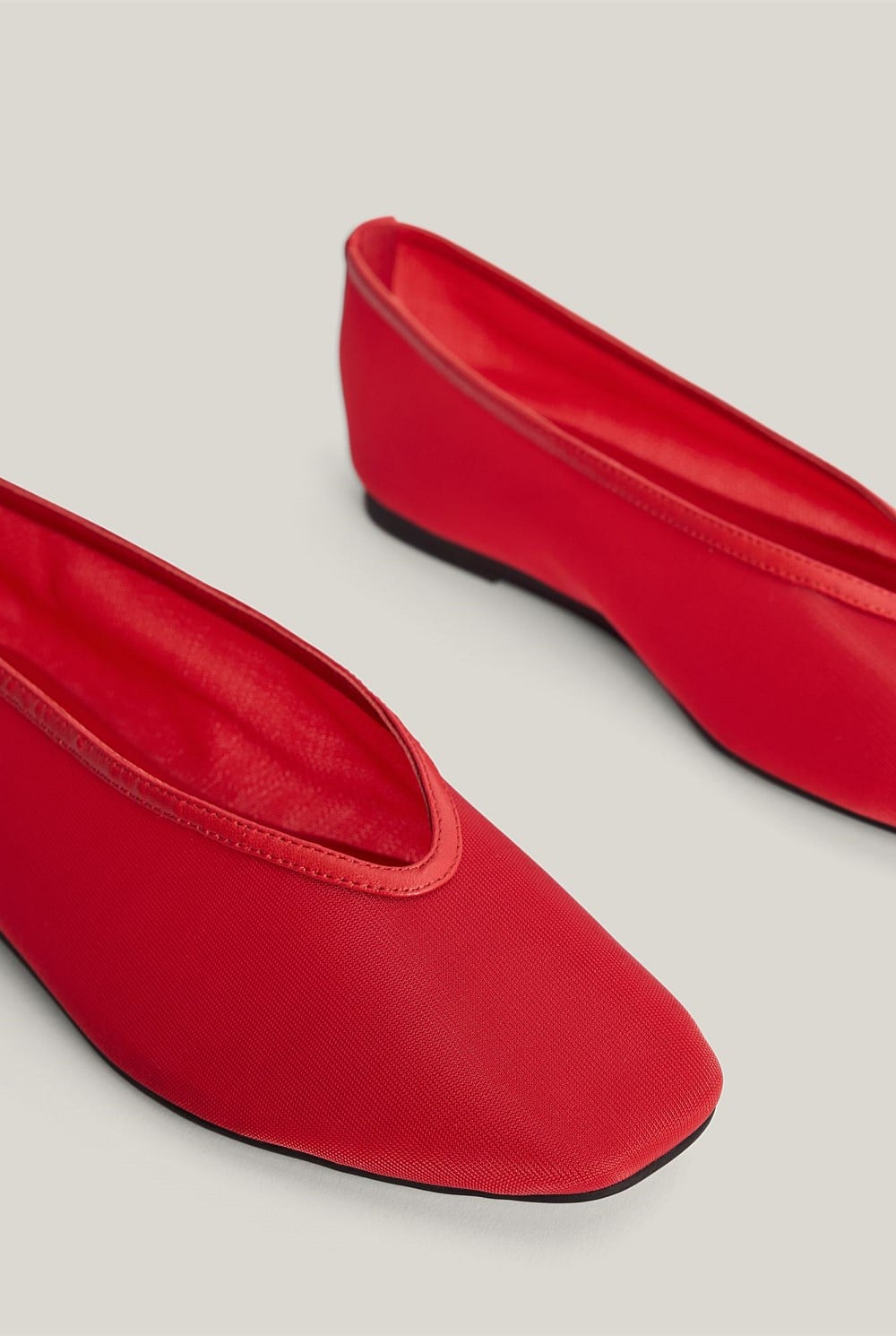 Petra Mesh Flats