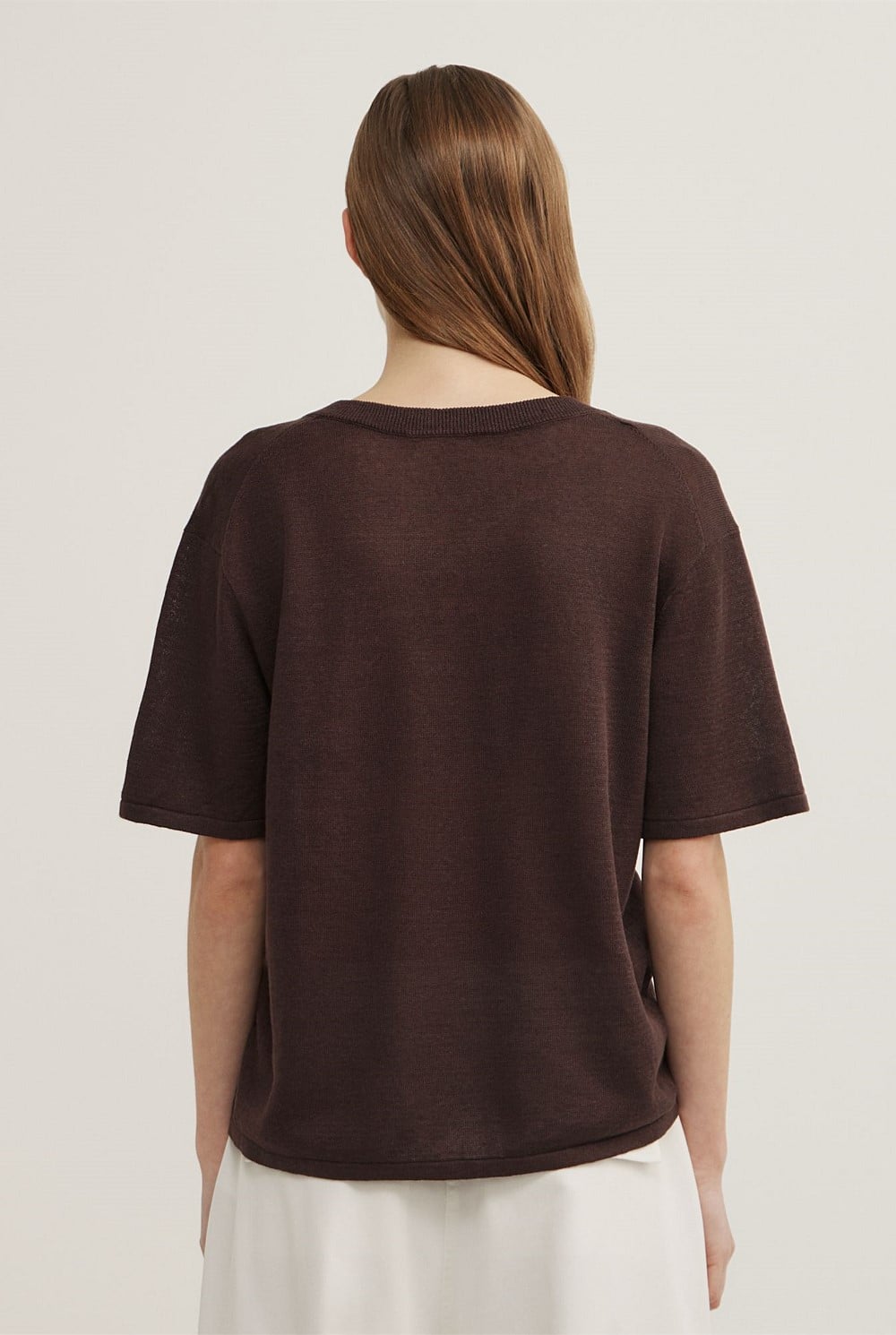 Linen V-Neck Knit T-Shirt