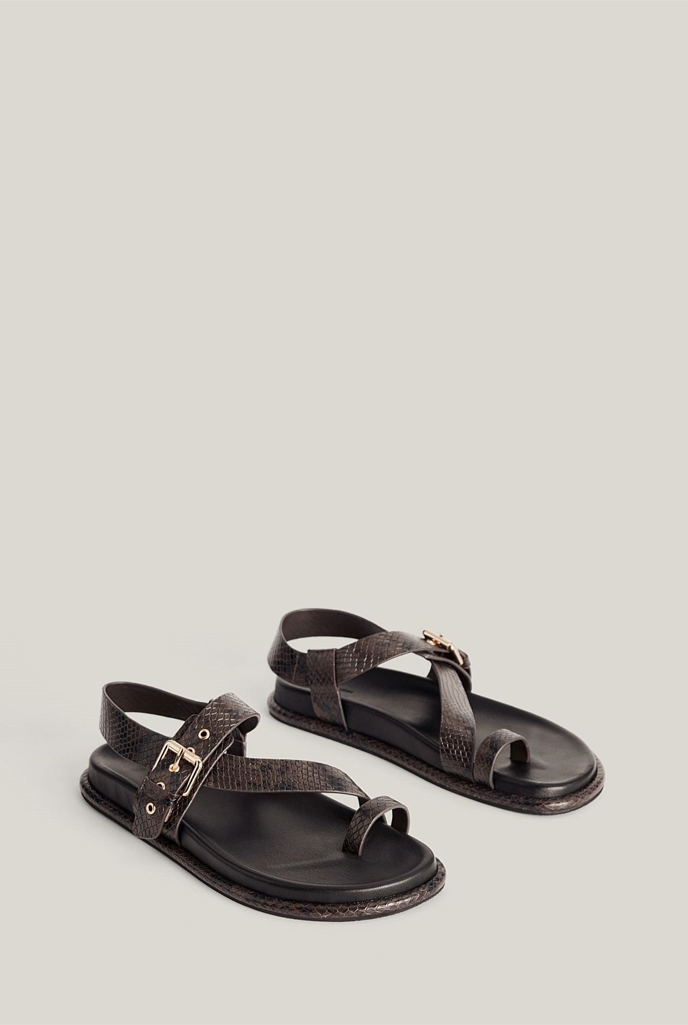 Pippa Sandal