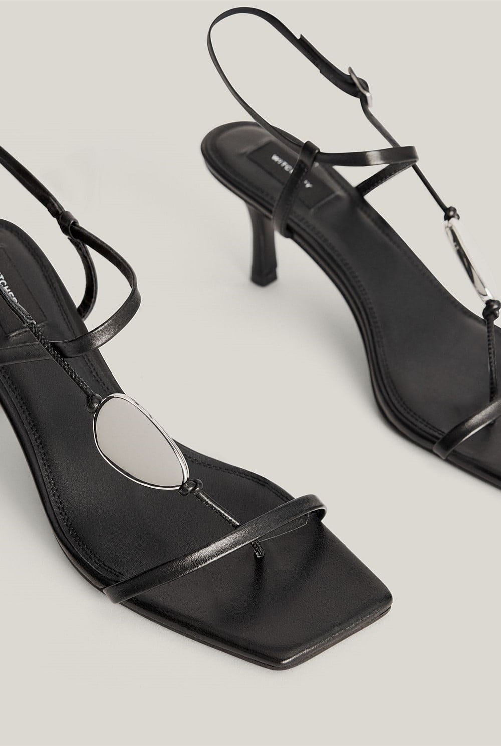 Saffia Heel