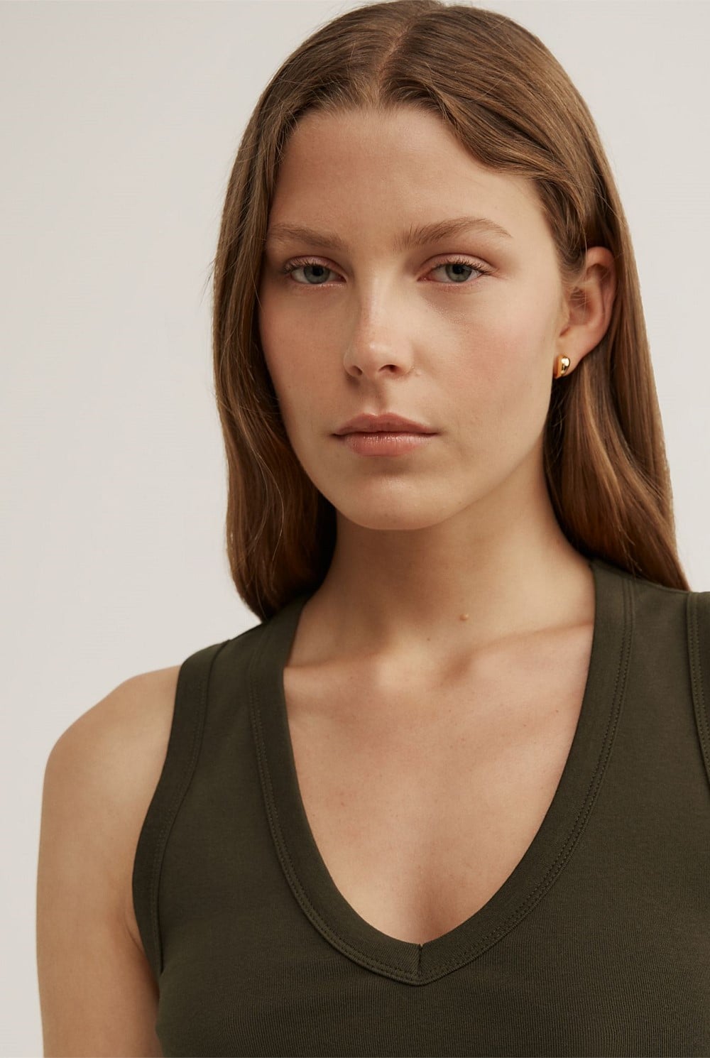 Fine Rib V-Neck Tank