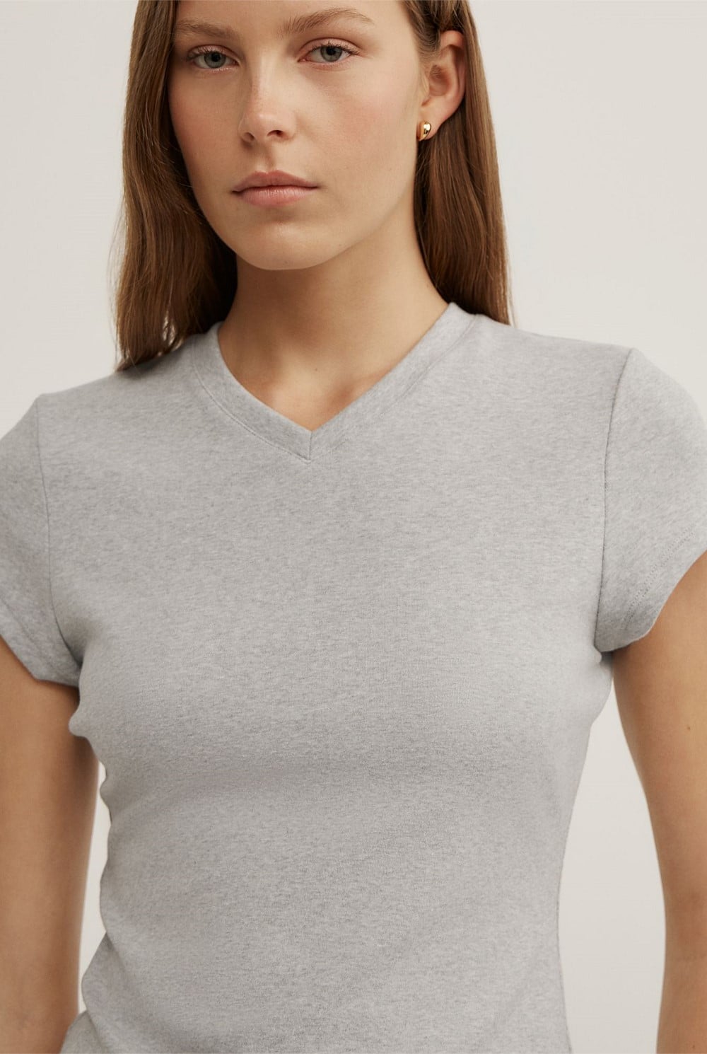 High V T-Shirt