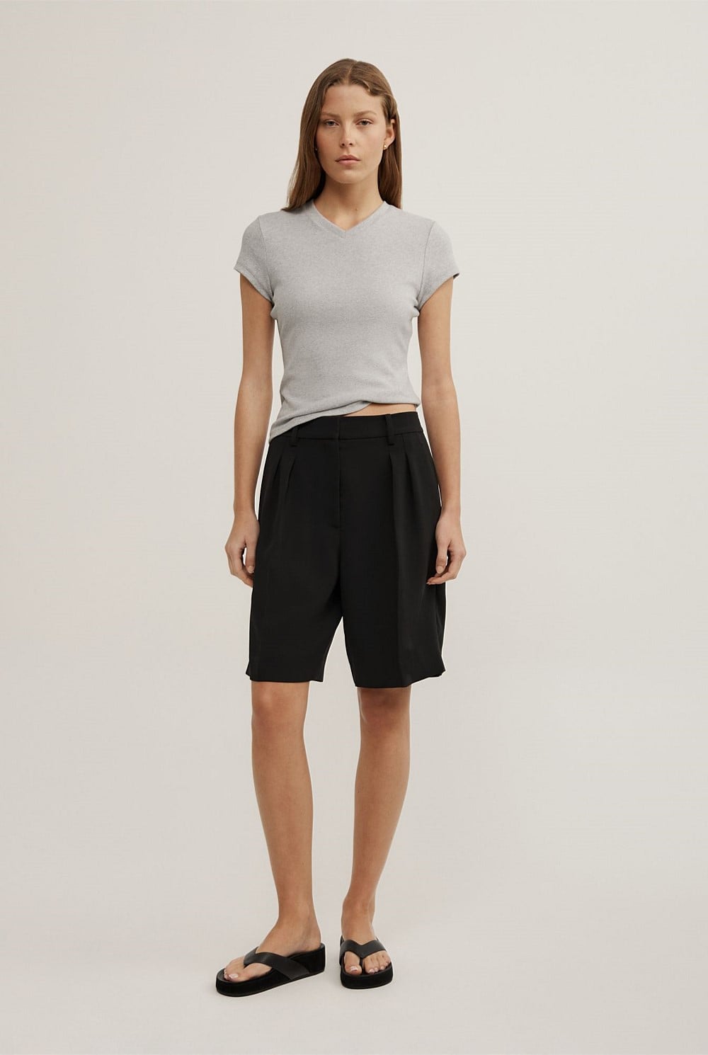 High V T-Shirt